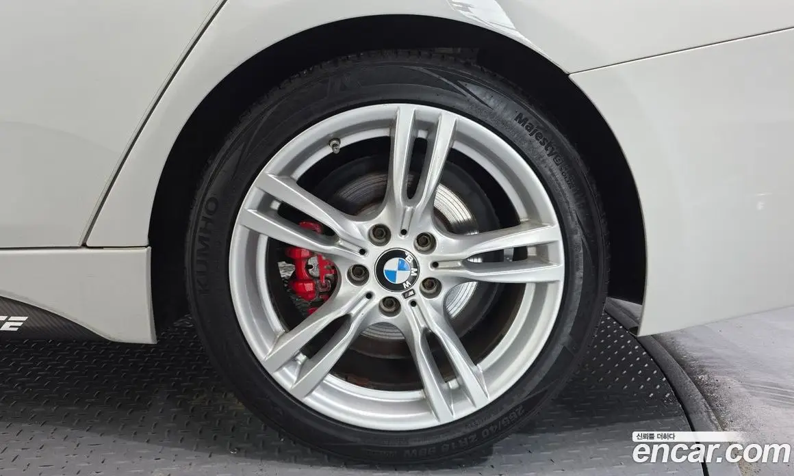 BMW 3 серия 2018 2.0 автомат (гидро), фото 7 BMW 3 серия 2018 2.0 автомат (гидро), фото 7