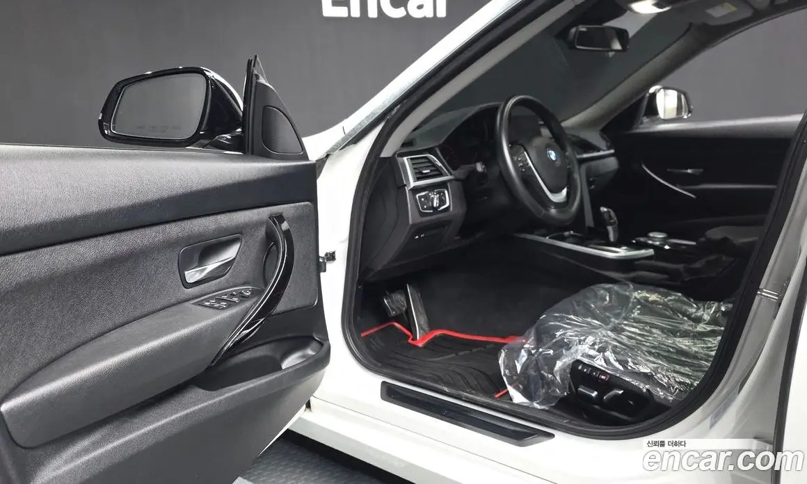 BMW 3 серия 2019 2.0 автомат (гидро), фото 13 BMW 3 серия 2019 2.0 автомат (гидро), фото 13