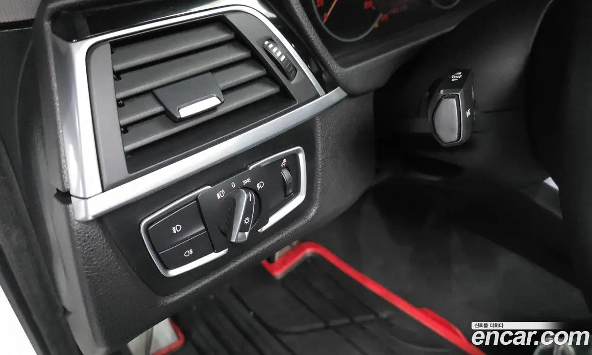 BMW 3 серия 2019 2.0 автомат (гидро), фото 28 BMW 3 серия 2019 2.0 автомат (гидро), фото 28