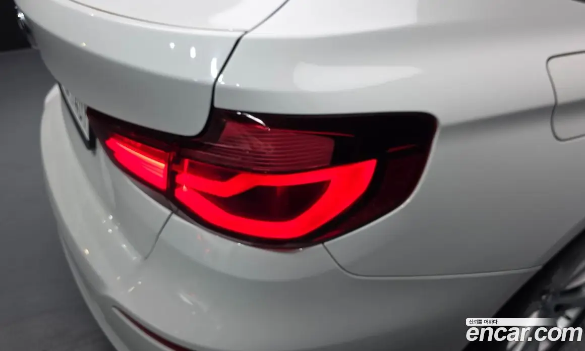 BMW 3 серия 2019 2.0 автомат (гидро), фото 9 BMW 3 серия 2019 2.0 автомат (гидро), фото 9