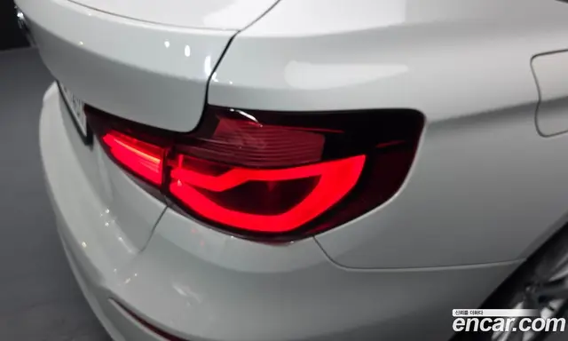 BMW 3 серия 2019 2.0 автомат (гидро), миниатюра 9 BMW 3 серия 2019 2.0 автомат (гидро), миниатюра 9
