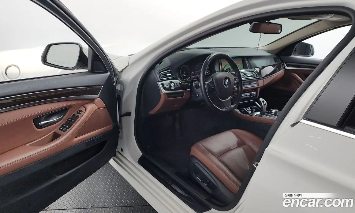 BMW 5 серия 2015 2.0 автомат (гидро), фото 10 BMW 5 серия 2015 2.0 автомат (гидро), фото 10