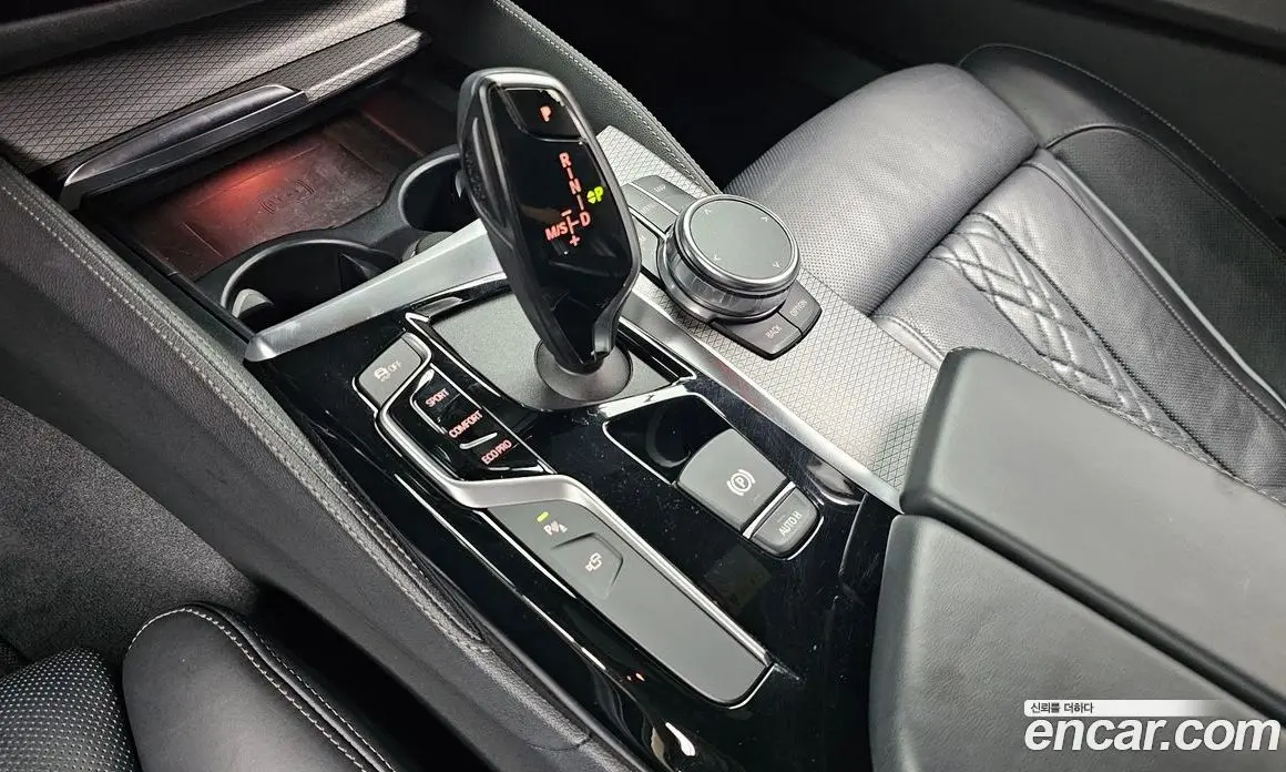 BMW 5 серия 2018 2.0 автомат (гидро), фото 12 BMW 5 серия 2018 2.0 автомат (гидро), фото 12