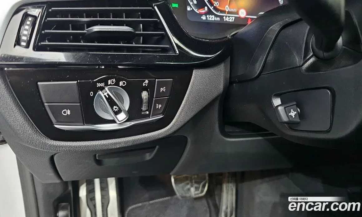 BMW 5 серия 2023 2.0 автомат (гидро), фото 14