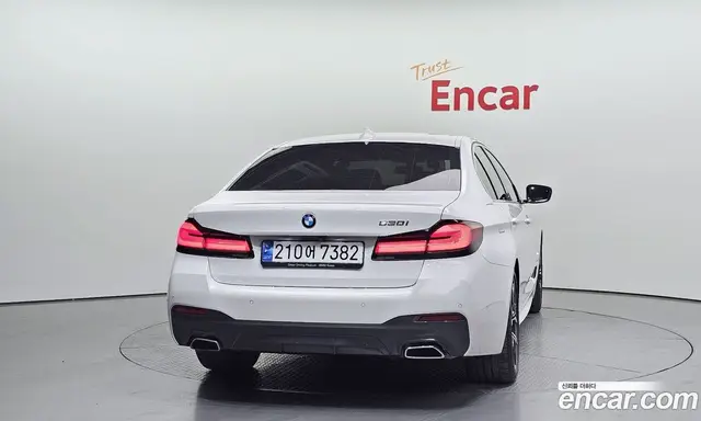 BMW 5 серия 2023 2.0 автомат (гидро), миниатюра 4