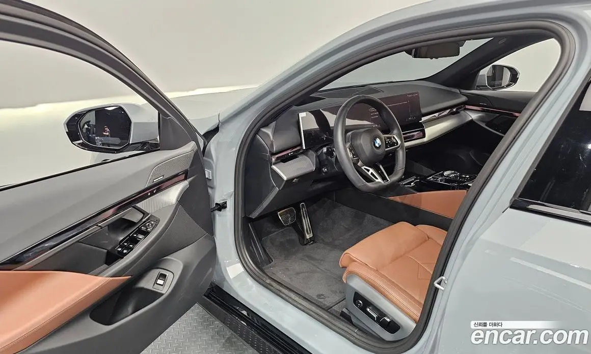 BMW 5 серия 2025 2.0 автомат (гидро), фото 13 BMW 5 серия 2025 2.0 автомат (гидро), фото 13