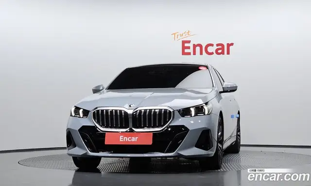 BMW 5 серия 2025 2.0 автомат (гидро), миниатюра 3 BMW 5 серия 2025 2.0 автомат (гидро), миниатюра 3