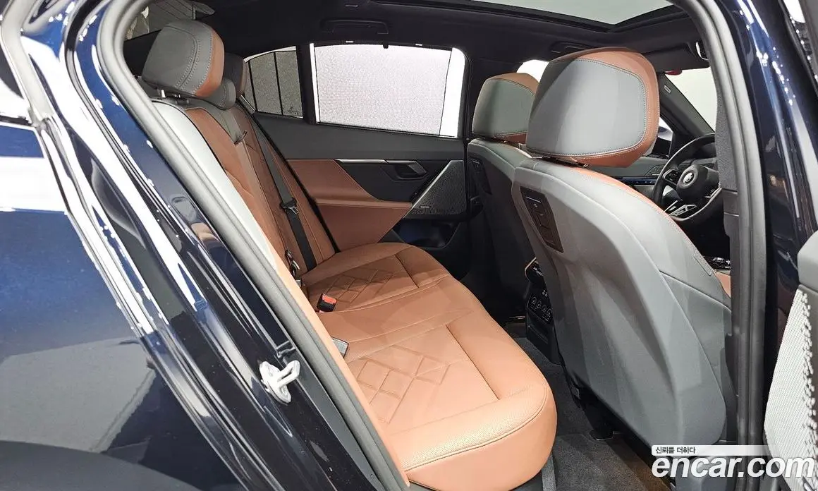 BMW 5 серия 2025 2.0 автомат (гидро), фото 11 BMW 5 серия 2025 2.0 автомат (гидро), фото 11