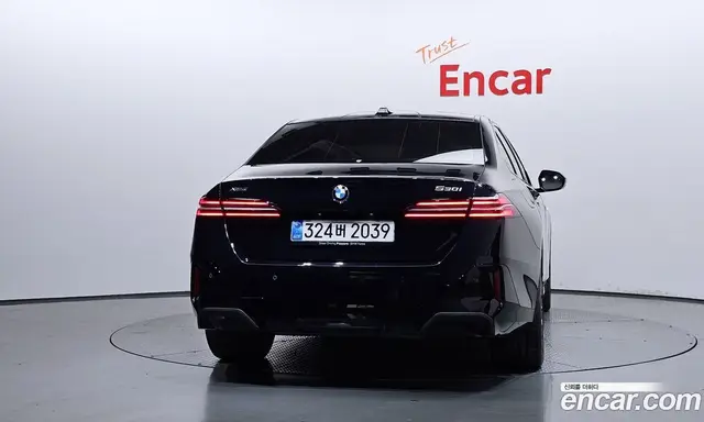 BMW 5 серия 2025 2.0 автомат (гидро), миниатюра 4 BMW 5 серия 2025 2.0 автомат (гидро), миниатюра 4