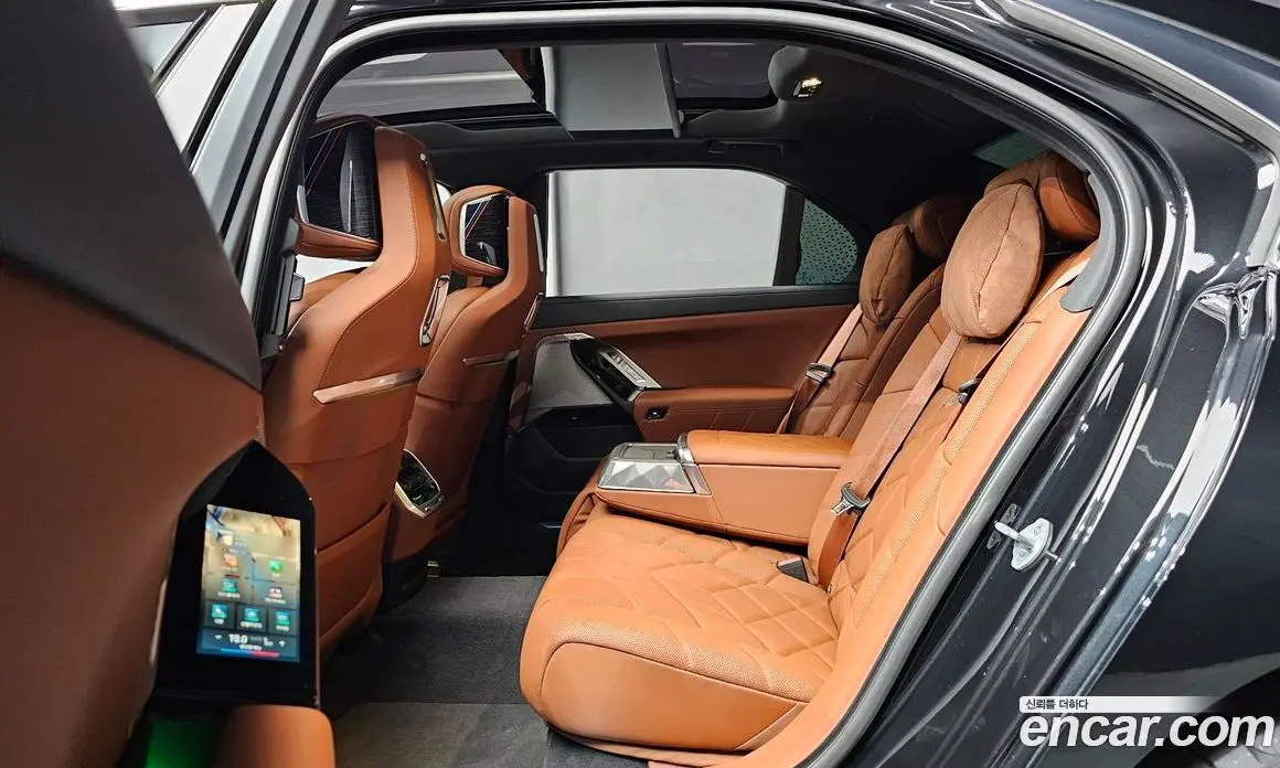 BMW 7 серия 2025 3.0 автомат (гидро), фото 18 BMW 7 серия 2025 3.0 автомат (гидро), фото 18