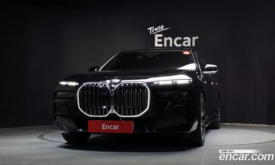 BMW 7 серия 2025 3.0 автомат (гидро), фото 3 BMW 7 серия 2025 3.0 автомат (гидро), фото 3