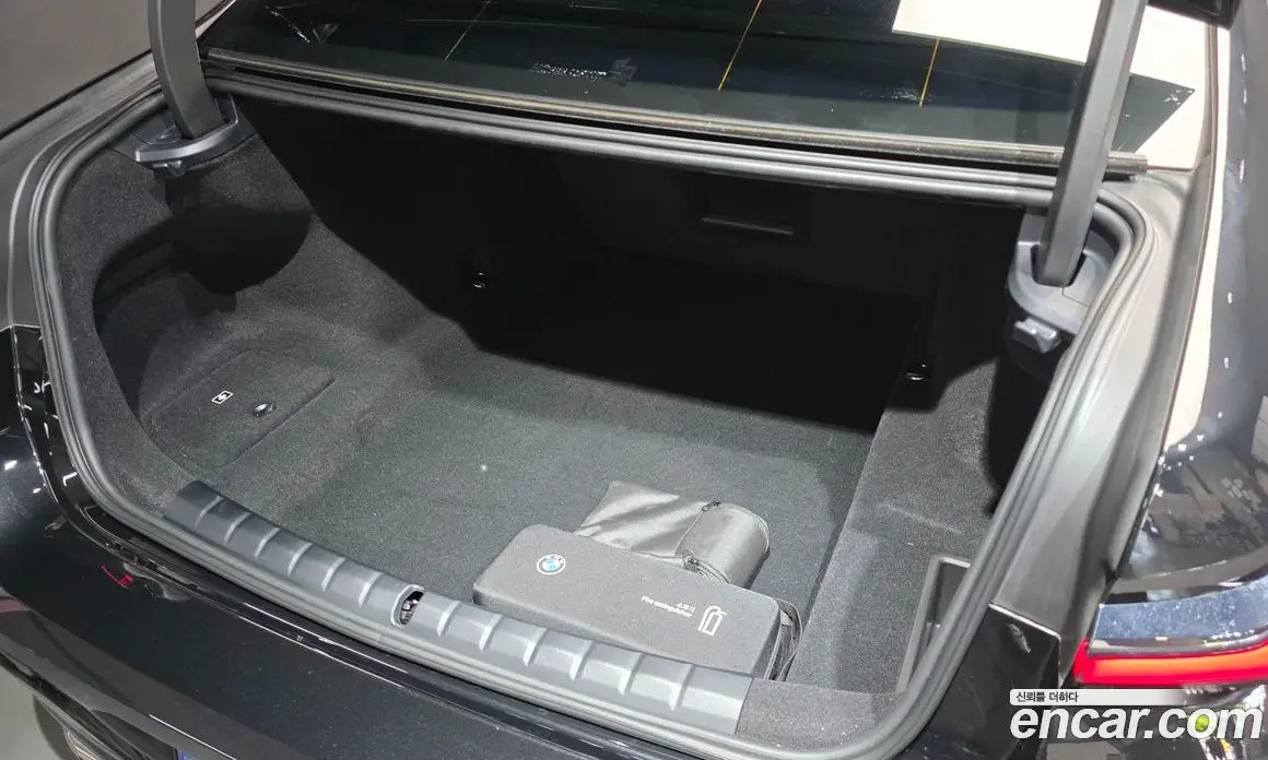 BMW 7 серия 2025 3.0 автомат (гидро), фото 34 BMW 7 серия 2025 3.0 автомат (гидро), фото 34