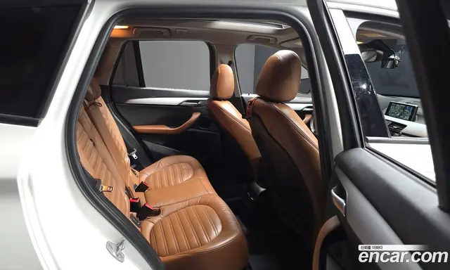 BMW X1 2016 2.0 автомат (гидро), миниатюра 12