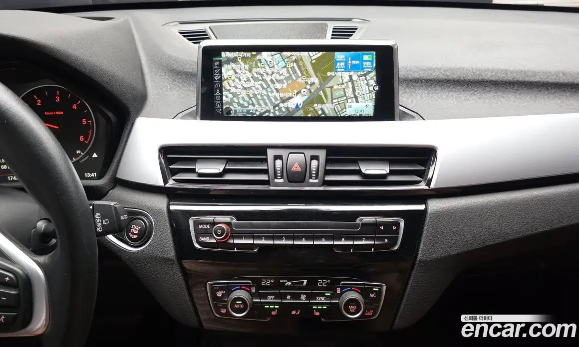 BMW X1 2016 2.0 автомат (гидро), фото 15 BMW X1 2016 2.0 автомат (гидро), фото 15