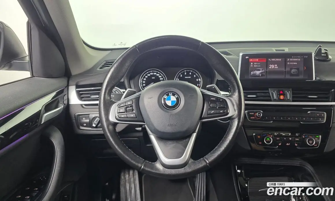 BMW X1 2022 2.0 автомат (гидро), фото 13