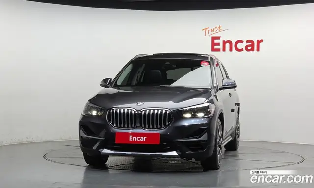 BMW X1 2022 2.0 автомат (гидро), миниатюра 3