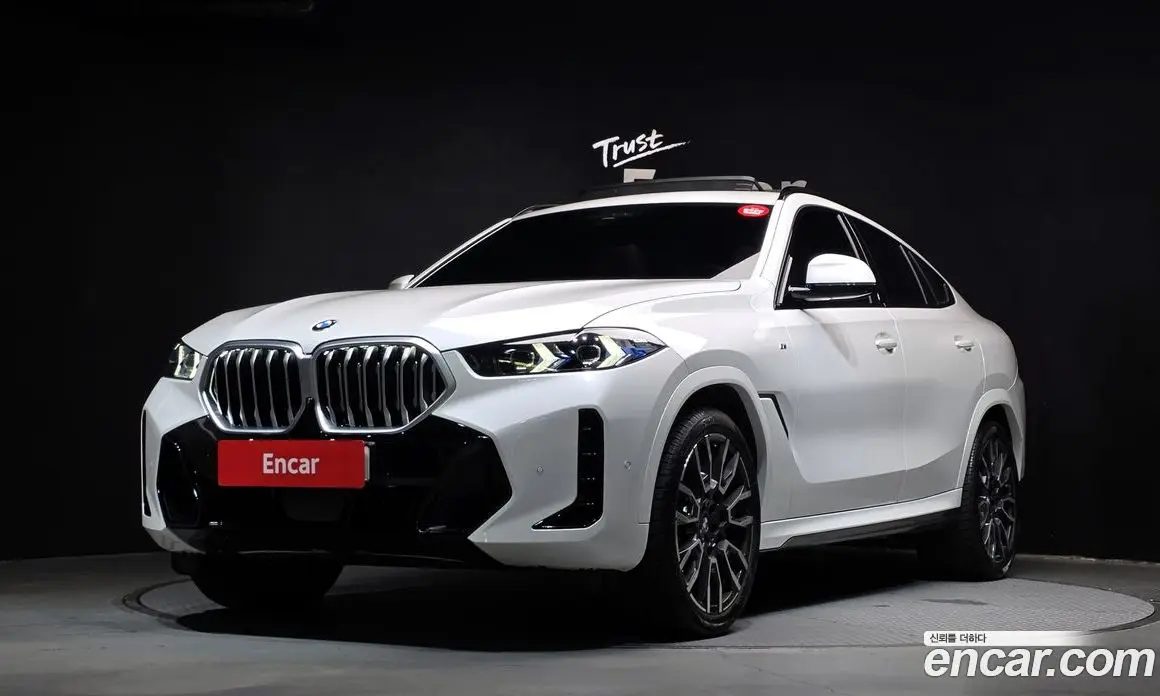 BMW X6 2023 3.0 автомат (гидро), фото 1 BMW X6 2023 3.0 автомат (гидро), фото 1