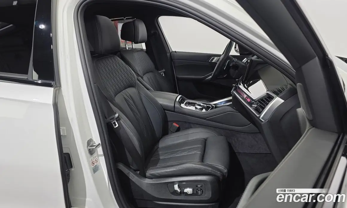 BMW X6 2024 3.0 автомат (гидро), фото 12