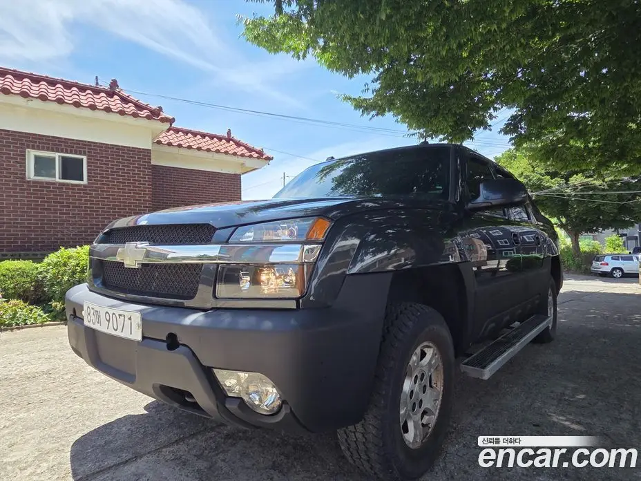 Chevrolet Avalanche 2003 5.3 автомат (гидро), фото 3 Chevrolet Avalanche 2003 5.3 автомат (гидро), фото 3