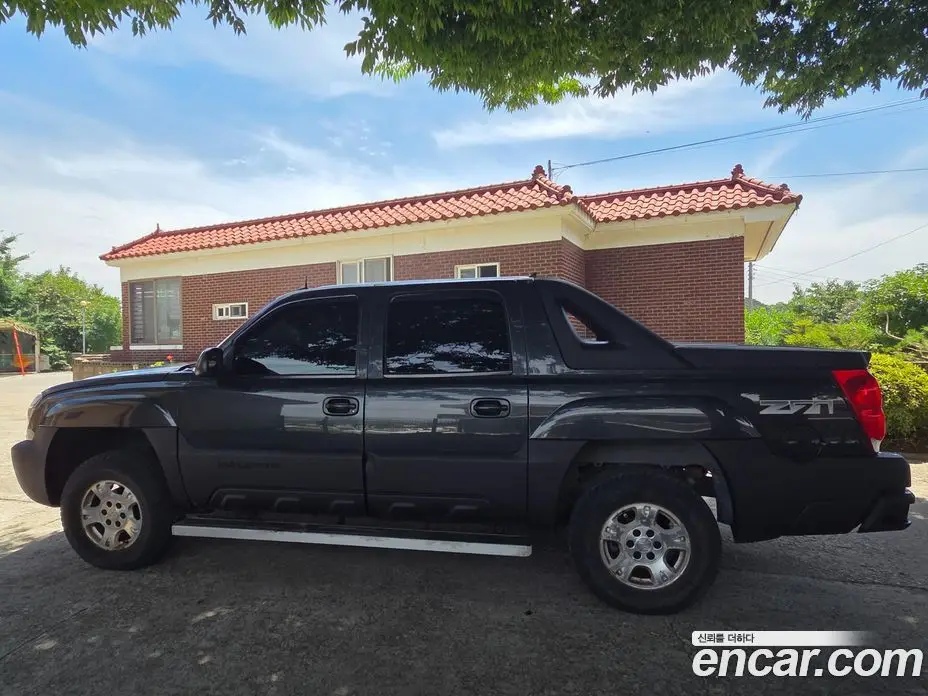 Chevrolet Avalanche 2003 5.3 автомат (гидро), фото 6 Chevrolet Avalanche 2003 5.3 автомат (гидро), фото 6