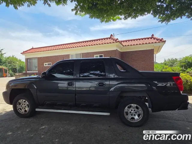 Chevrolet Avalanche 2003 5.3 автомат (гидро), миниатюра 6 Chevrolet Avalanche 2003 5.3 автомат (гидро), миниатюра 6