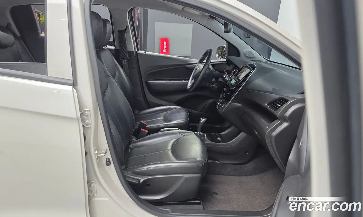 Chevrolet Spark 2016 1.0 автомат (гидро), фото 17 Chevrolet Spark 2016 1.0 автомат (гидро), фото 17