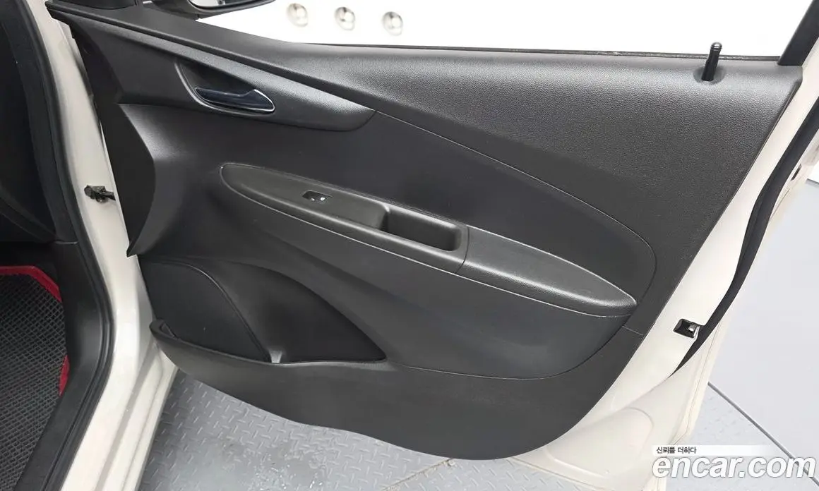 Chevrolet Spark 2016 1.0 автомат (гидро), фото 14 Chevrolet Spark 2016 1.0 автомат (гидро), фото 14