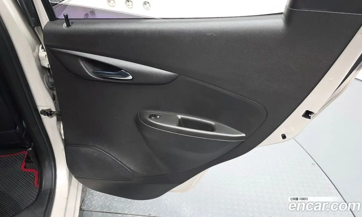 Chevrolet Spark 2016 1.0 автомат (гидро), фото 15 Chevrolet Spark 2016 1.0 автомат (гидро), фото 15