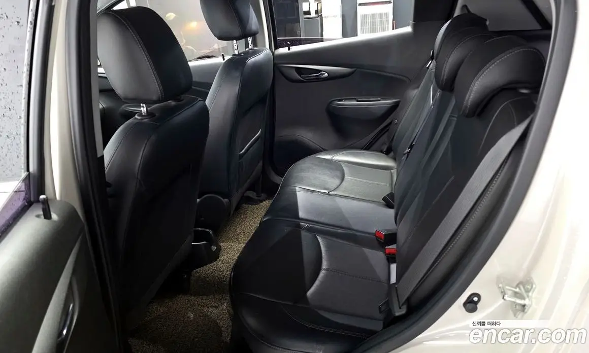 Chevrolet Spark 2017 1.0 автомат (гидро), фото 16