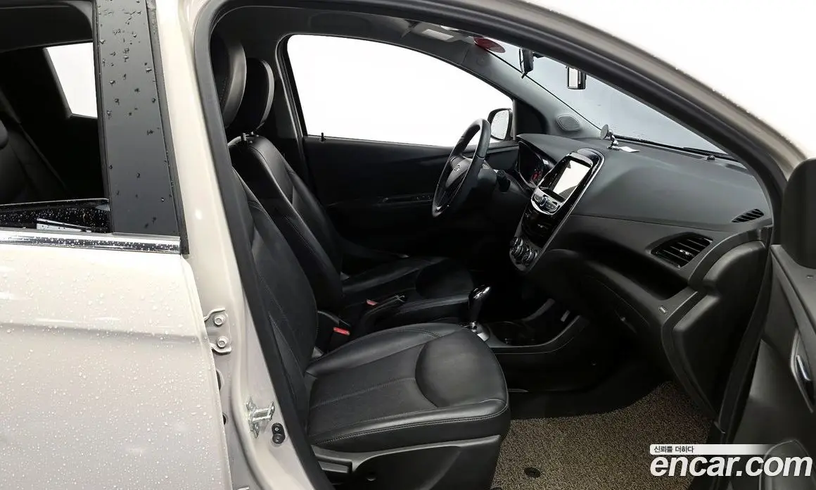Chevrolet Spark 2017 1.0 автомат (гидро), фото 17