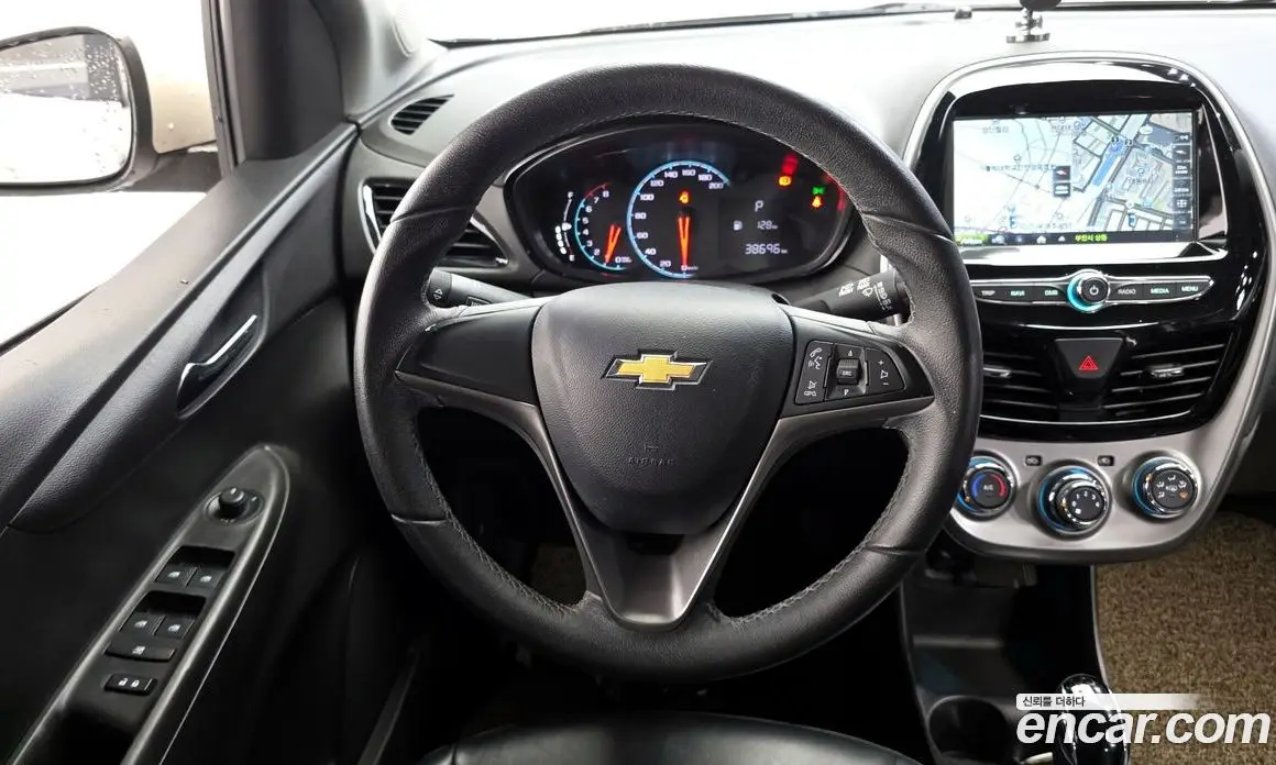Chevrolet Spark 2017 1.0 автомат (гидро), фото 19