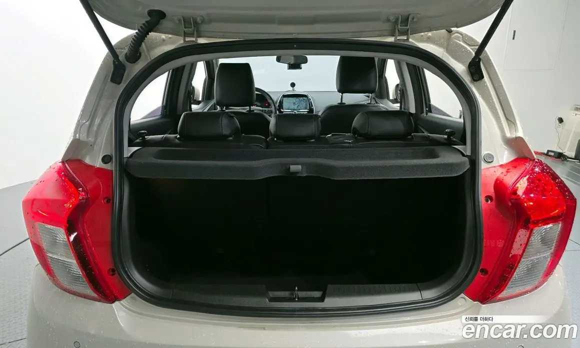 Chevrolet Spark 2017 1.0 автомат (гидро), фото 26