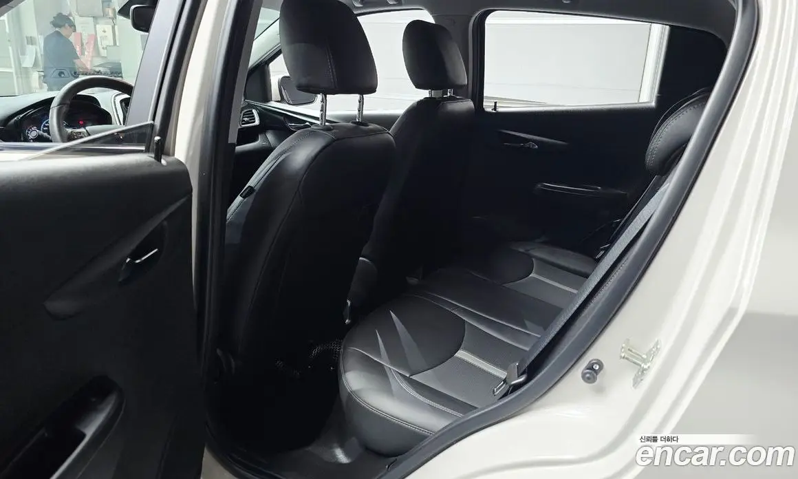 Chevrolet Spark 2019 1.0 автомат (гидро), фото 17 Chevrolet Spark 2019 1.0 автомат (гидро), фото 17