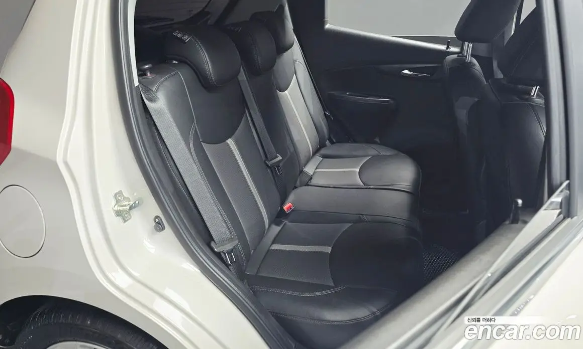 Chevrolet Spark 2019 1.0 автомат (гидро), фото 18 Chevrolet Spark 2019 1.0 автомат (гидро), фото 18