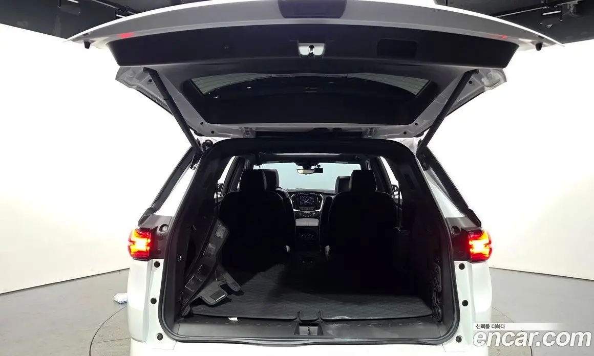 Chevrolet Traverse 2022 3.6 автомат (гидро), фото 17