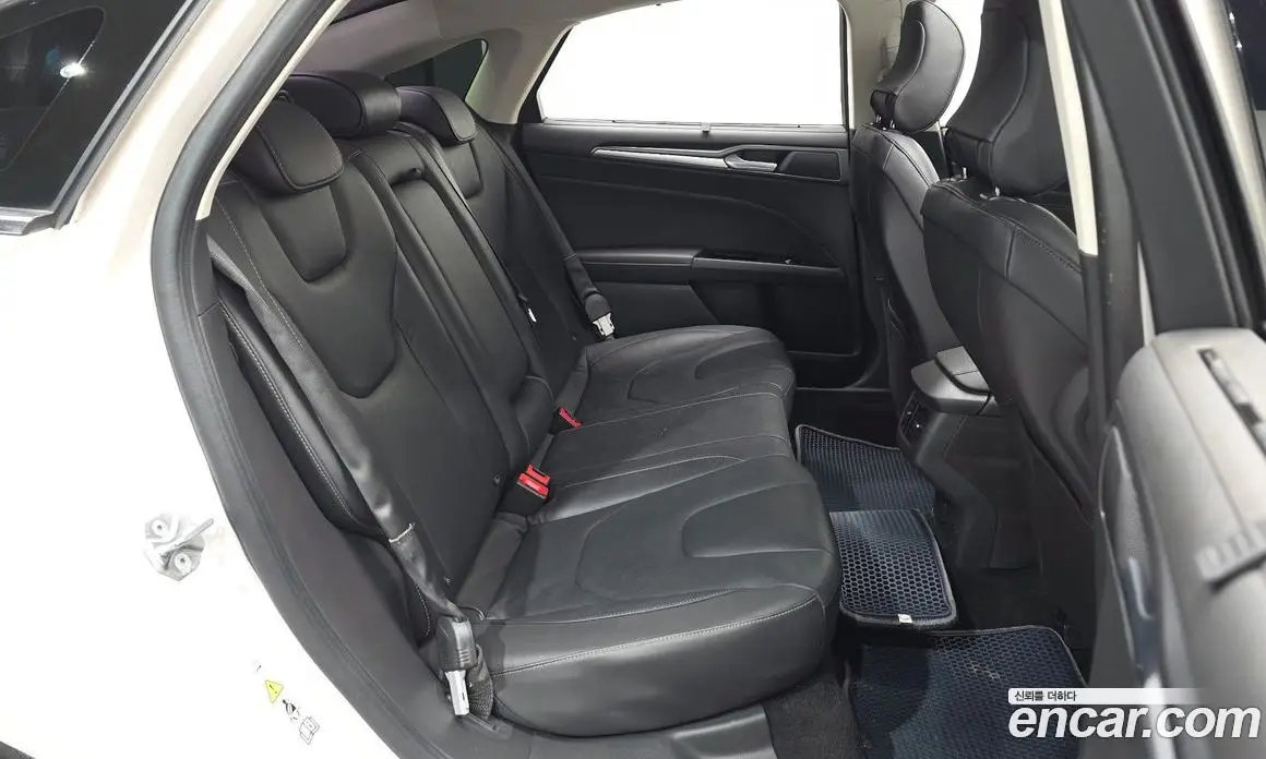 Ford Mondeo 2015 2.0 автомат (гидро), фото 12 Ford Mondeo 2015 2.0 автомат (гидро), фото 12