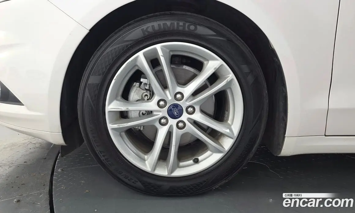 Ford Mondeo 2015 2.0 автомат (гидро), фото 5 Ford Mondeo 2015 2.0 автомат (гидро), фото 5