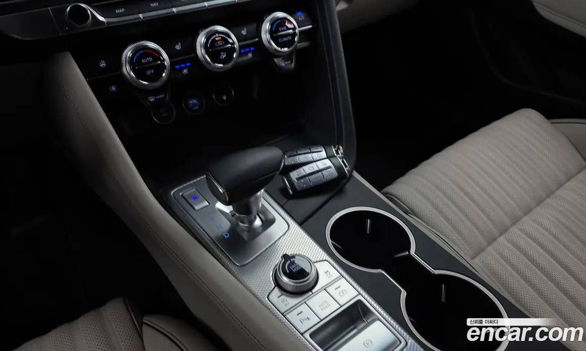 Genesis G70 2022 3.3 автомат (гидро), фото 12