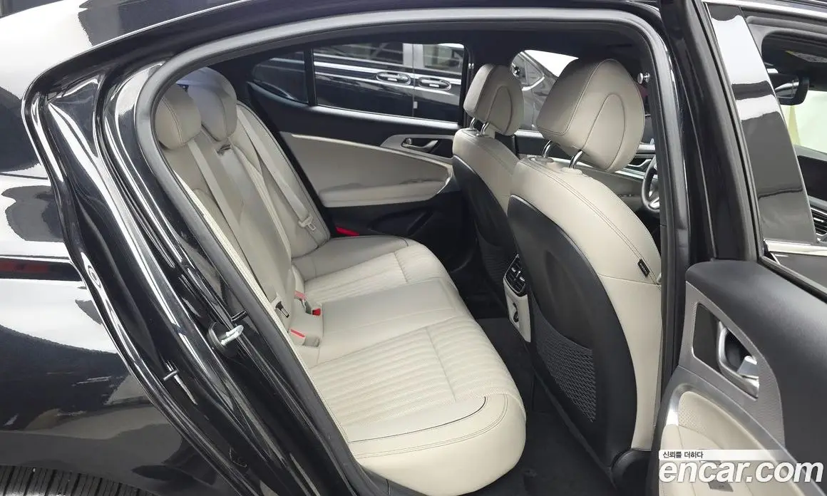 Genesis G70 2022 3.3 автомат (гидро), фото 18