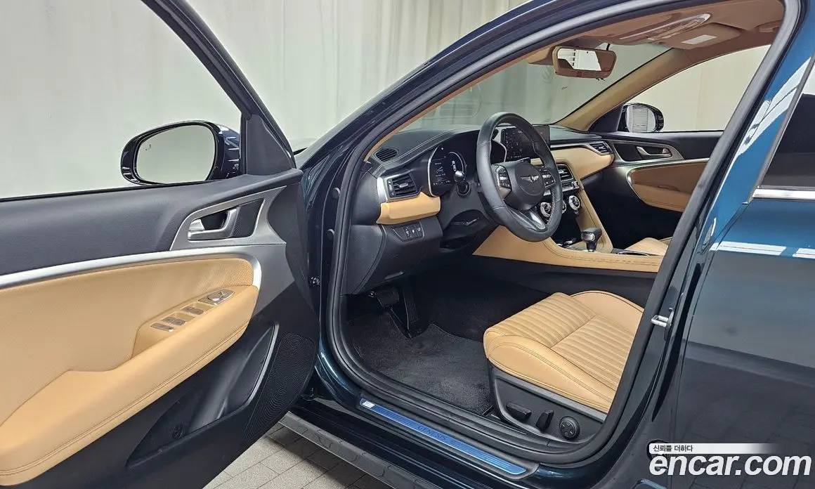 Genesis G70 2023 2.0 автомат (гидро), фото 13 Genesis G70 2023 2.0 автомат (гидро), фото 13