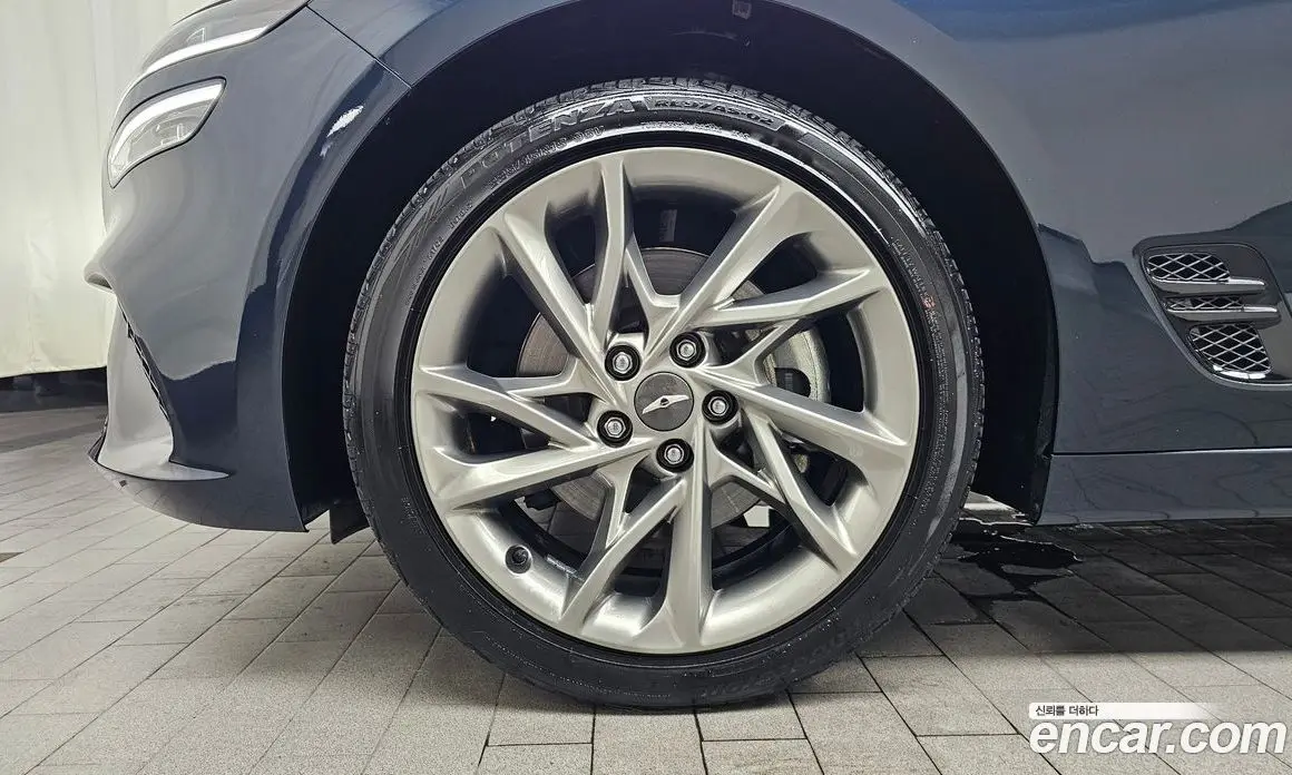 Genesis G70 2023 2.0 автомат (гидро), фото 5 Genesis G70 2023 2.0 автомат (гидро), фото 5