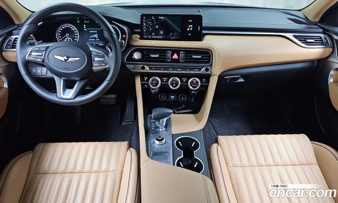 Genesis G70 2023 2.0 автомат (гидро), фото 10 Genesis G70 2023 2.0 автомат (гидро), фото 10