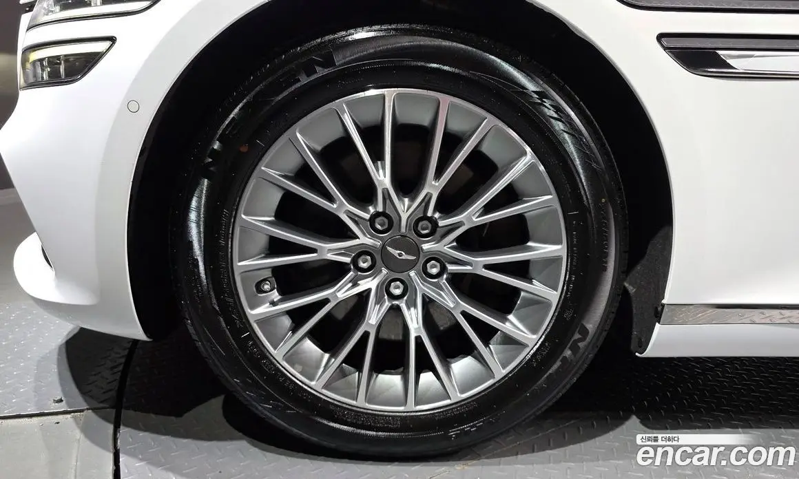 Genesis G80 2023 2.5 автомат (гидро), фото 5 Genesis G80 2023 2.5 автомат (гидро), фото 5
