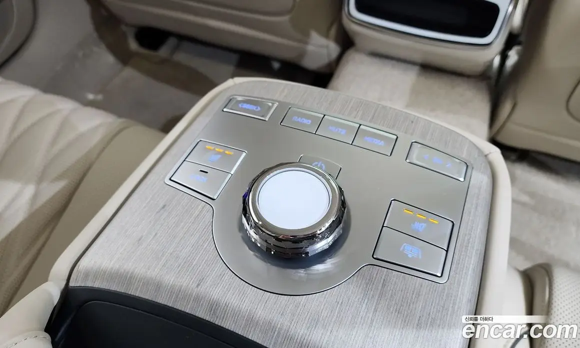 Genesis G80 2024 2.5 автомат (гидро), фото 30 Genesis G80 2024 2.5 автомат (гидро), фото 30