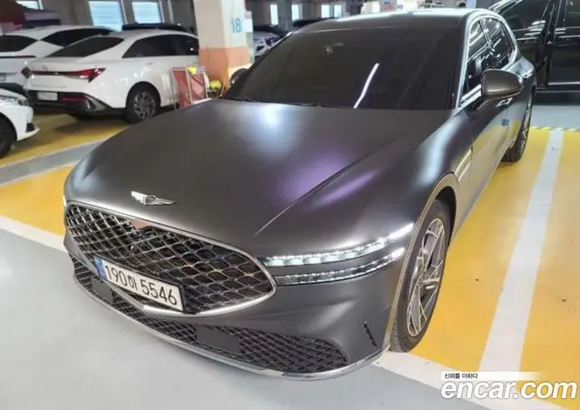 Genesis G90, 2023, 25 127 км