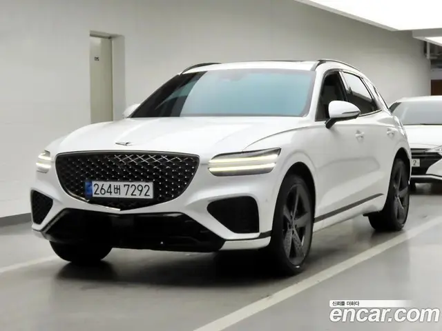 Genesis GV70, 2021, 80 213 км