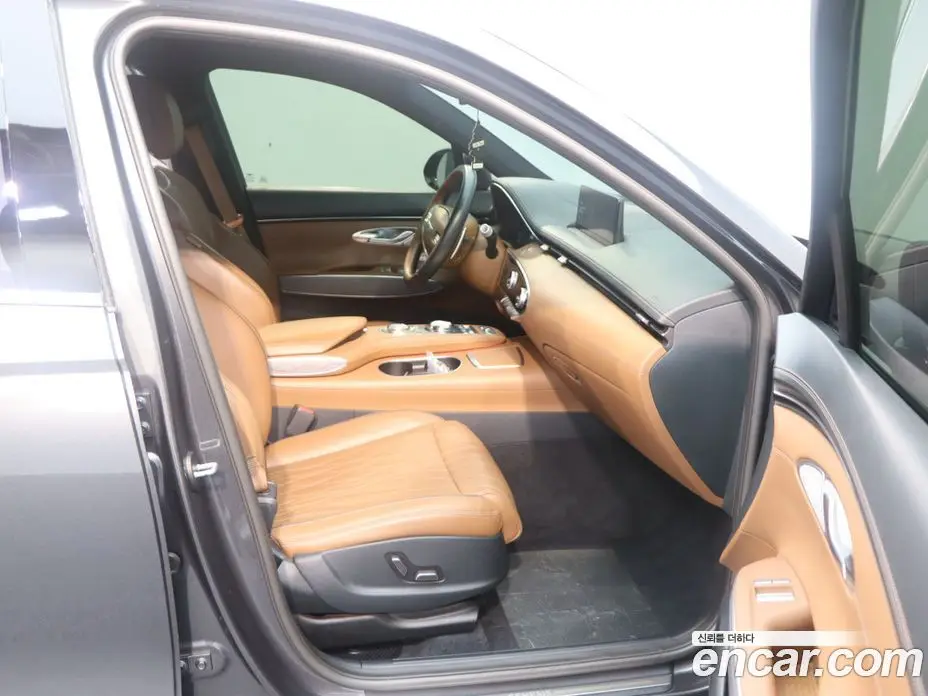 Genesis GV70 2021 2.5 автомат (гидро), фото 11