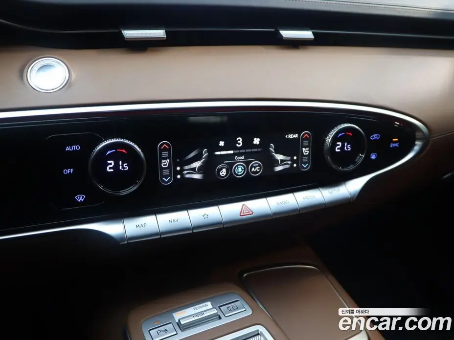 Genesis GV70 2021 2.5 автомат (гидро), фото 17
