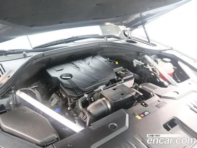 Genesis GV70 2021 2.5 автомат (гидро), миниатюра 8