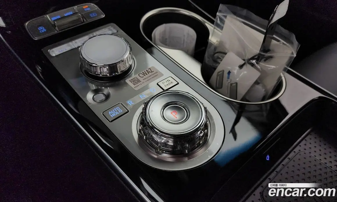 Genesis GV70 2025 2.5 автомат (гидро), фото 12 Genesis GV70 2025 2.5 автомат (гидро), фото 12